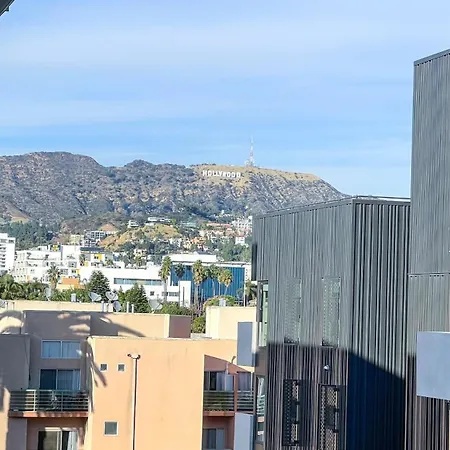 Stunning Hollywood Sign View Hotel